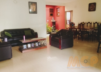 House | For Sale | Nugegoda - Reference - H4529